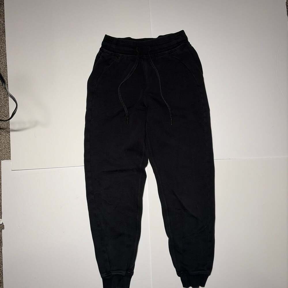 Lululemon Womens Size 4 Black Sweatpants Joggers